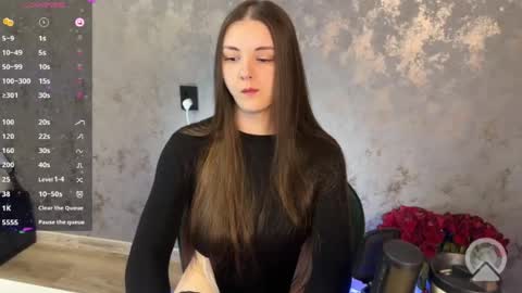 Snapshot of gracebrownnn chatting on June 30, 9:38 pm Grace Brown online show from June 30, 9:38 pm