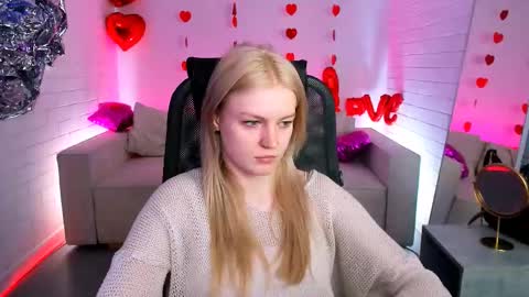 Snapshot of graceglamour chatting on March 11, 8:20 am Grace Glamour online show from March 11, 8:20 am