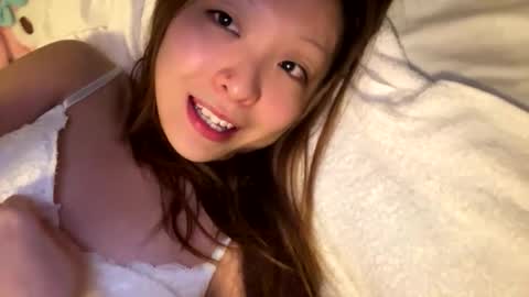 gracemeow online show from May 17, 9:06 am