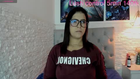 Snapshot of graceymilf999 chatting on January 21, 11:13 am Gracey Milf online show from January 21, 11:13 am