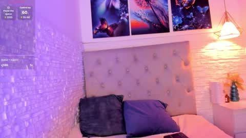 Snapshot of graceymilf999 chatting on February 27, 2:21 pm Gracey Milf online show from February 27, 2:21 pm