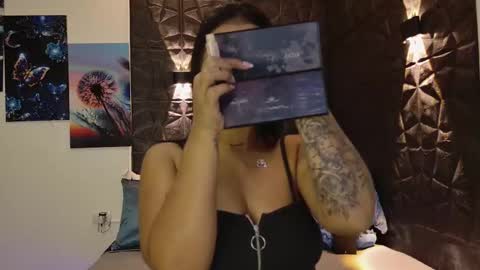 Snapshot of graceymilf999 chatting on September 11, 11:43 am Gracey Milf online show from September 11, 11:43 am