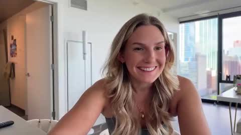 Snapshot of graciemae_baexx chatting on October 14, 8:20 pm Gracie Mae online show from October 14, 8:20 pm