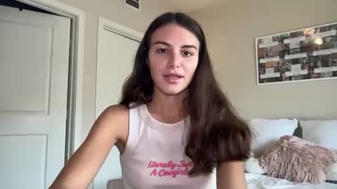 Snapshot of graciesmith27 chatting on June 24, 7:02 pm Gracie Smith online show from June 24, 7:02 pm