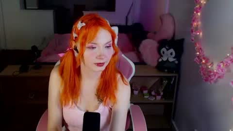Grape Mimi  online show from July 31, 4:06 pm