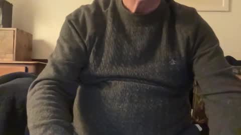 grandadgunner869565 online show from March 5, 8:27 pm