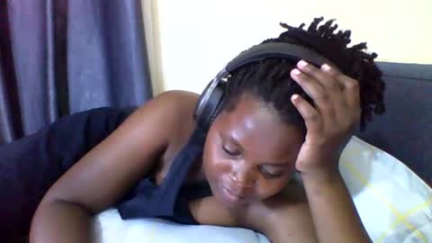 Snapshot of grannylover_ chatting on October 1, 7:25 am grannylover_ online show from October 1, 7:25 am