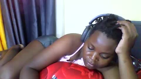 Snapshot of grannylover_ chatting on October 11, 6:01 am grannylover_ online show from October 11, 6:01 am