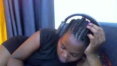 Snapshot of grannylover_ chatting on November 13, 5:28 am grannylover_ online show from November 13, 5:28 am