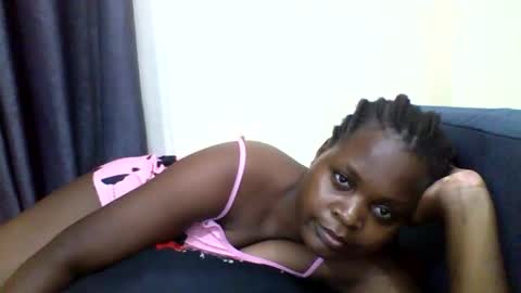 Snapshot of grannylover_ chatting on November 18, 7:29 pm grannylover_ online show from November 18, 7:29 pm