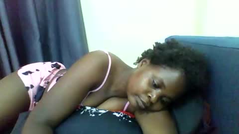 Snapshot of grannylover_ chatting on November 19, 8:25 am grannylover_ online show from November 19, 8:25 am