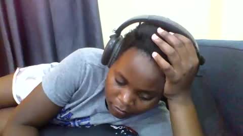 Snapshot of grannylover_ chatting on November 20, 9:09 am grannylover_ online show from November 20, 9:09 am