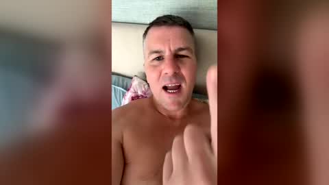 grasshopper299170 online show from July 24, 2:26 pm