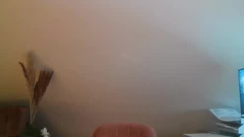 grau197077 online show from February 2, 8:24 am