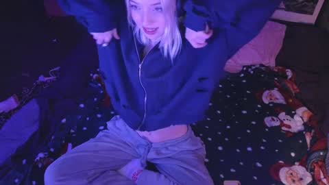 graylovescookies online show from December 27, 9:00 pm