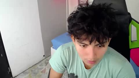 Snapshot of green_xox chatting on December 2, 8:48 pm GREEN online show from December 2, 8:48 pm