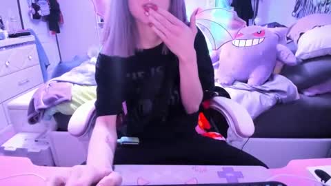 GreenEyedLovexo online show from January 6, 5:59 pm