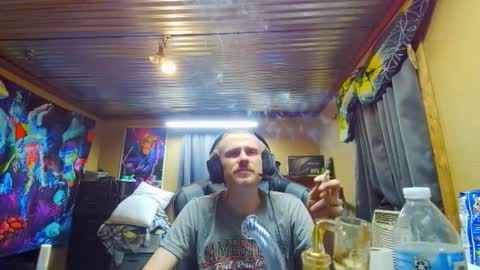 Greenlungs8195 online show from March 2, 2:36 am