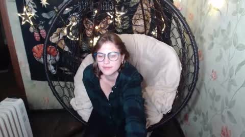 Snapshot of greenwitch9 chatting on October 18, 11:44 am Lina online show from October 18, 11:44 am