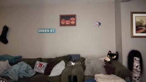 SexQueen Nikki online show from December 25, 7:35 am