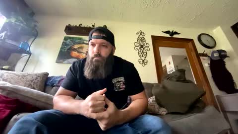 greg19866 online show from May 10, 1:27 pm