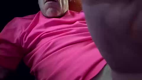 Snapshot of greggrr chatting on October 13, 1:38 am first time doing this online show from October 13, 1:38 am