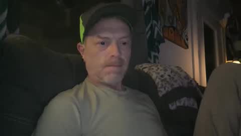 Snapshot of greggrr chatting on March 5, 1:07 pm first time doing this online show from March 5, 1:07 pm