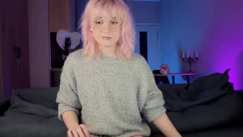 Greg-independent model online show from February 12, 9:10 pm