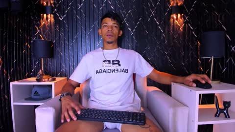 Snapshot of gregory_sforza chatting on September 16, 1:34 pm GregorySforza online show from September 16, 1:34 pm