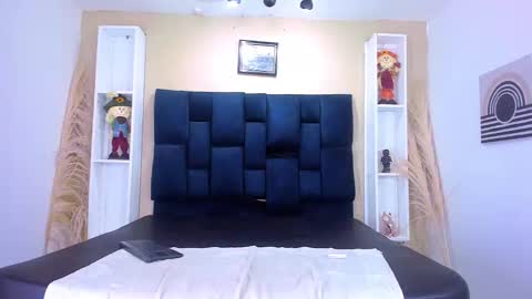 Snapshot of gregory_sforza chatting on September 27, 1:27 pm GregorySforza online show from September 27, 1:27 pm