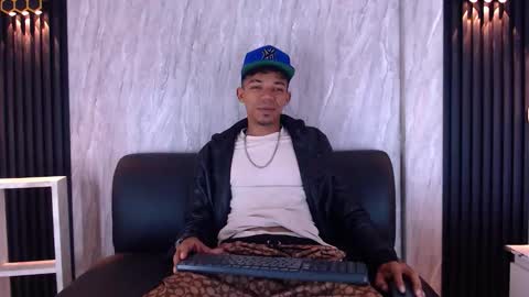 Snapshot of gregory_sforza chatting on October 1, 1:17 pm GregorySforza online show from October 1, 1:17 pm