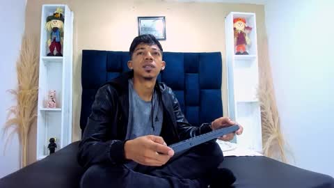 Snapshot of gregory_sforza chatting on October 22, 12:49 pm GregorySforza online show from October 22, 12:49 pm