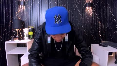 Snapshot of gregory_sforza chatting on October 27, 12:31 pm GregorySforza online show from October 27, 12:31 pm