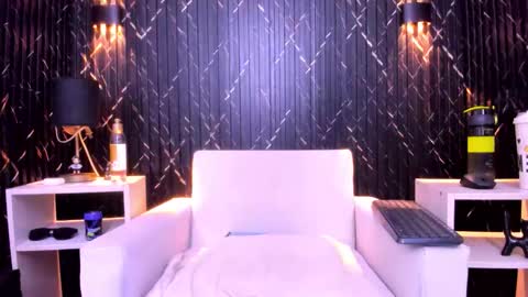 Snapshot of gregory_sforza chatting on October 29, 3:03 pm GregorySforza online show from October 29, 3:03 pm