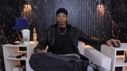 Snapshot of gregory_sforza chatting on November 6, 12:06 pm GregorySforza online show from November 6, 12:06 pm