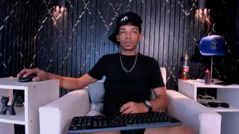 Snapshot of gregory_sforza chatting on November 25, 9:04 pm GregorySforza online show from November 25, 9:04 pm