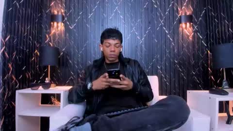 Snapshot of gregory_sforza chatting on December 1, 7:30 pm GregorySforza online show from December 1, 7:30 pm