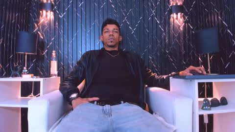 Snapshot of gregory_sforza chatting on February 2, 7:12 pm GregorySforza online show from February 2, 7:12 pm