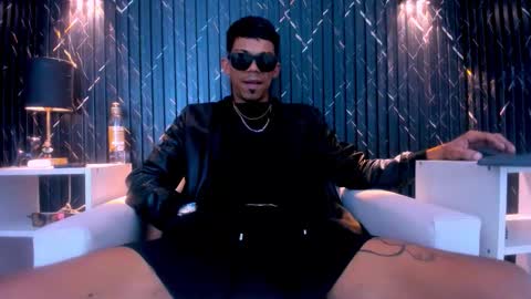 Snapshot of gregory_sforza chatting on February 18, 10:17 pm GregorySforza online show from February 18, 10:17 pm