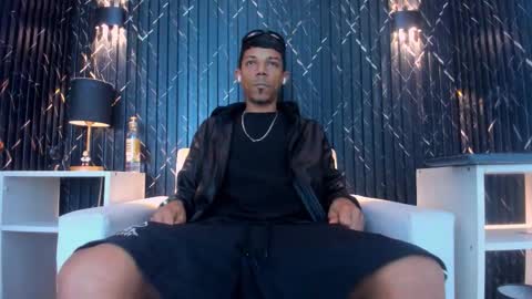 Snapshot of gregory_sforza chatting on February 23, 7:44 pm GregorySforza online show from February 23, 7:44 pm