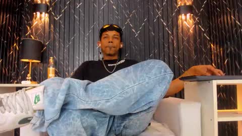 Snapshot of gregory_sforza chatting on February 26, 7:24 pm GregorySforza online show from February 26, 7:24 pm