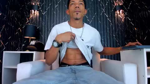 Snapshot of gregory_sforza chatting on March 8, 3:54 am GregorySforza online show from March 8, 3:54 am