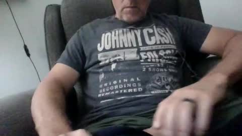 Snapshot of gregthickdix chatting on October 31, 3:07 am mmm hmmm online show from October 31, 3:07 am