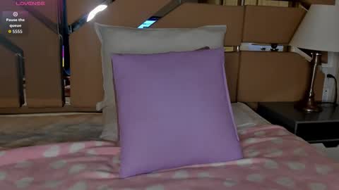 Snapshot of greidy_baker chatting on November 28, 2:36 am greidy_baker online show from November 28, 2:36 am