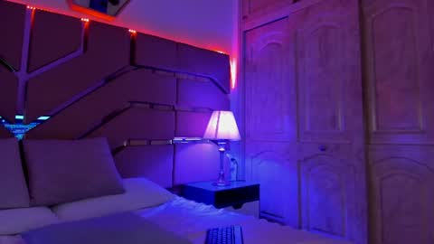 greidy_baker online show from June 13, 2:42 am