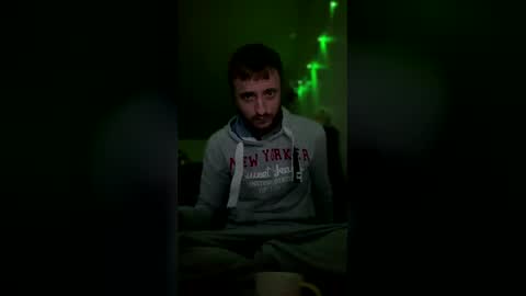 Snapshot of grek32x chatting on December 2, 5:35 am Grek32X online show from December 2, 5:35 am