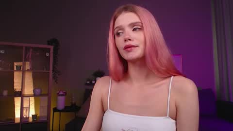 Snapshot of gretchen_mol chatting on October 7, 7:38 am gretchen_mol online show from October 7, 7:38 am