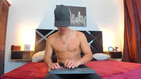 Benjamin online show from April 23, 1:02 pm