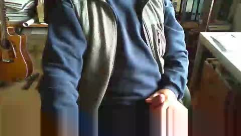 greyhounddog online show from October 16, 8:04 am