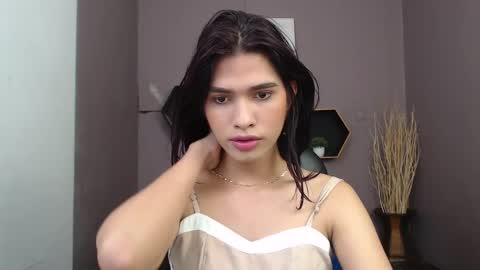 Snapshot of greys_ath chatting on February 18, 5:09 am greys online show from February 18, 5:09 am